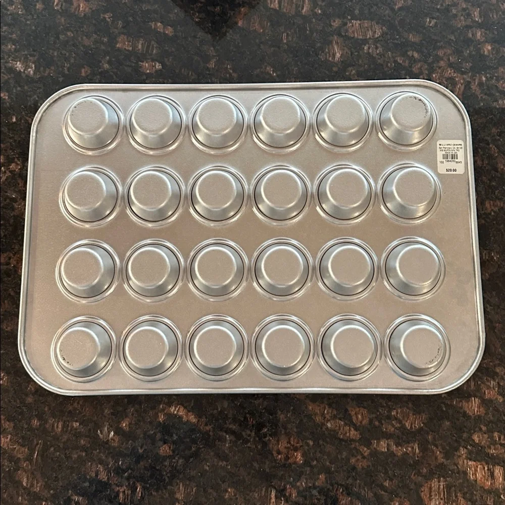 Williams Sonoma Silver 24-Well Mini Muffin Pan